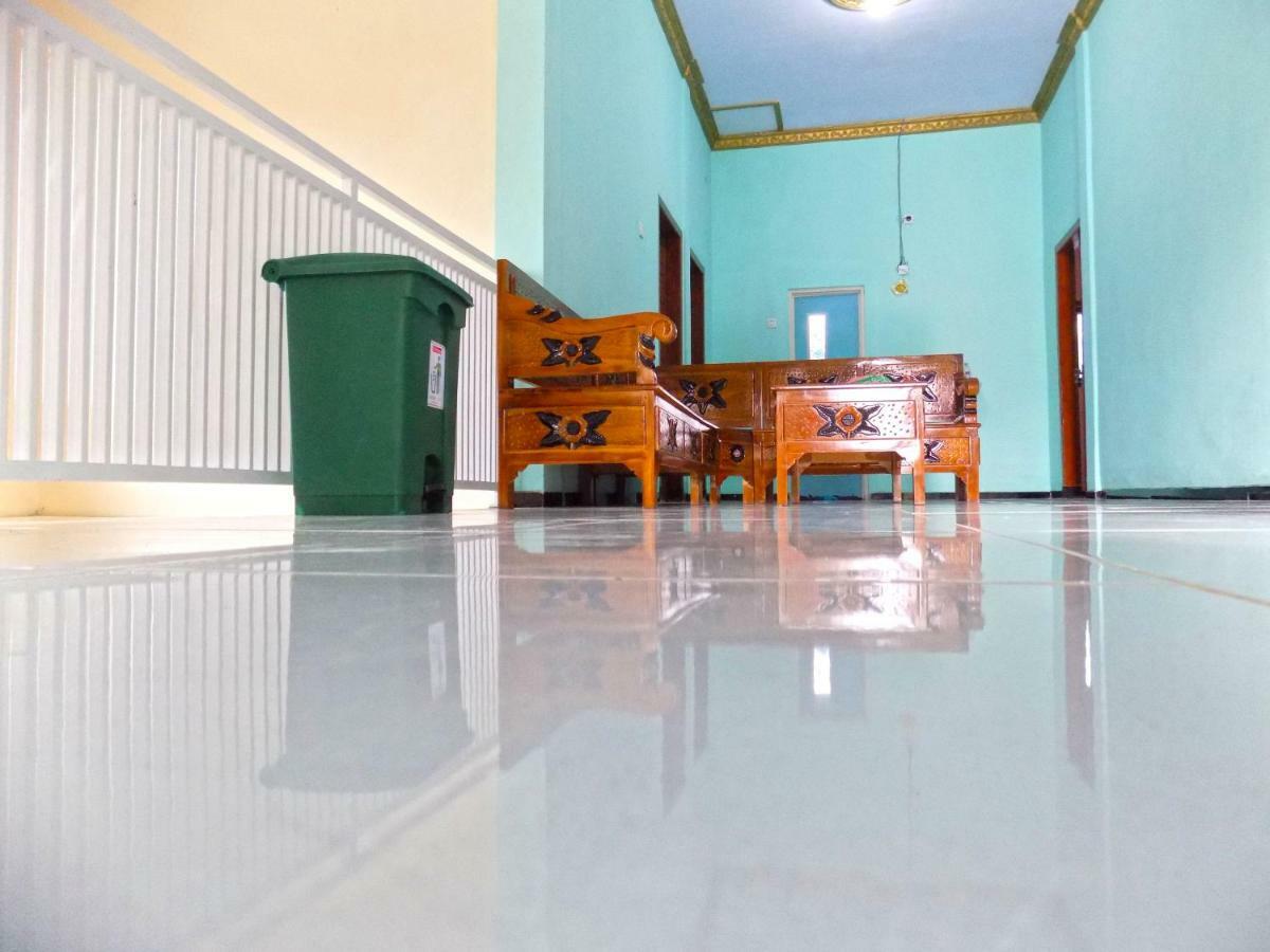 Bed and Breakfast Osingvacation Tamansuruh Esterno foto